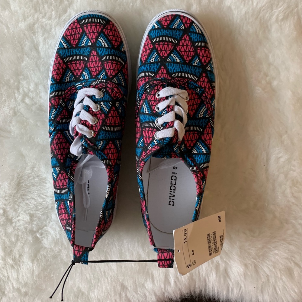 Tribal canvas blue and pink